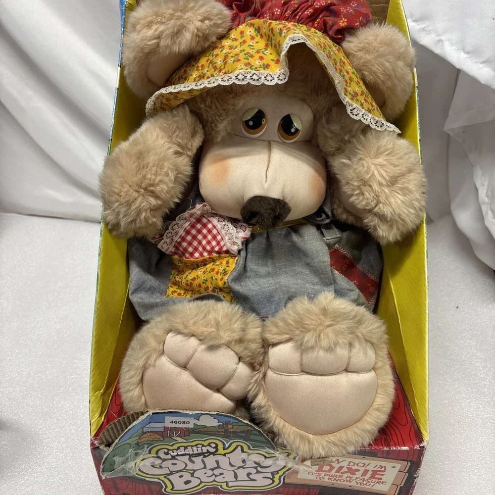 1985 CUDDLIN' COUNTRY‎ BEARS  